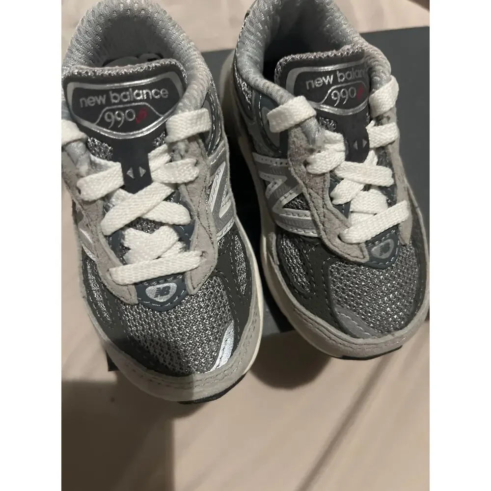 New Balance 990V6 Sz 4 infant grey IC990GL6